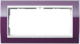 Gira 1002 753 Установочная рамка Gira Event Clear Темно-фиолетовый с промежуточной рамкой белого глянцевого цвета