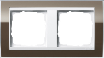 Gira 0212 763 Установочная рамка Gira Event Clear Коричневый с промежуточной рамкой белого глянцевого цвета
