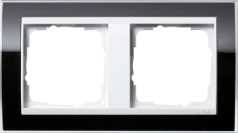 Gira 0212 733 Установочная рамка Gira Event Clear Черный с промежуточной рамкой белого глянцевого цвета